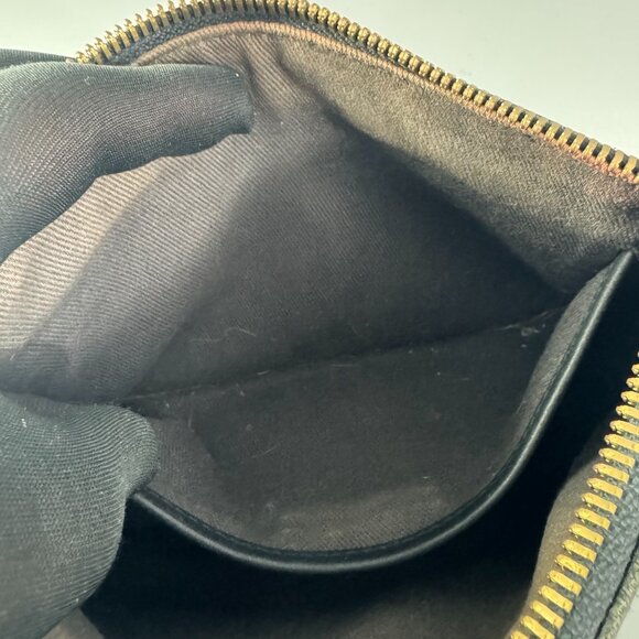 Madewell Simple Black Leather Slim Crossbody Bag - Picture 12 of 15